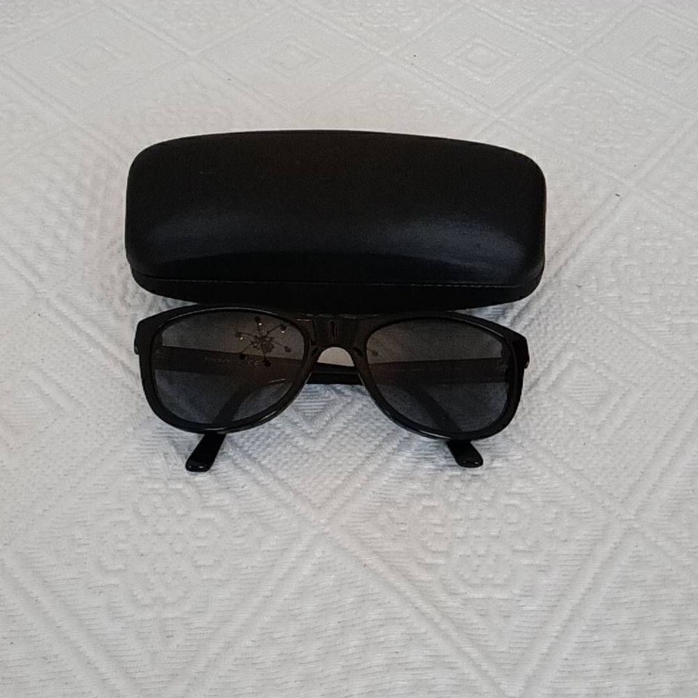 DKNY Unisex DY4139 368887 Full Rim Black Grey Solid Sunglasses with Case